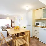 Home2book Cozy Pool & Tenis Court, El Poris *