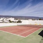 Home2book Cozy Pool & Tenis Court, El Poris Apartmán *