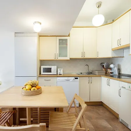 Home2book Cozy With Communal Pool, El Poris