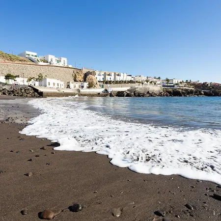 Home2book Cozy With Communal Pool, El Poris *