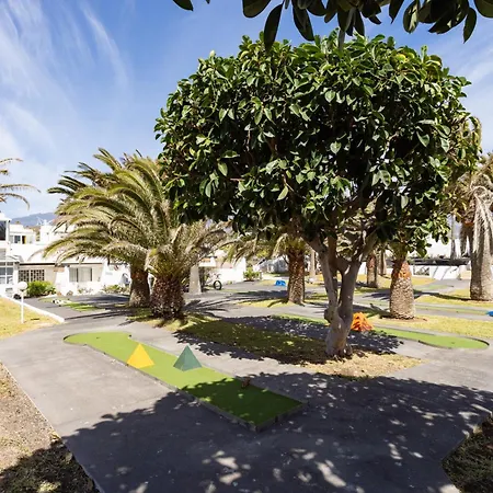 Apartment Home2book Cozy With Communal Pool, El Poris *
