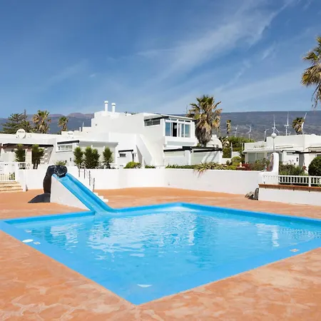 Home2book Cozy With Communal Pool, El Poris